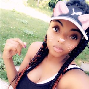 Meet your Posher, Verna